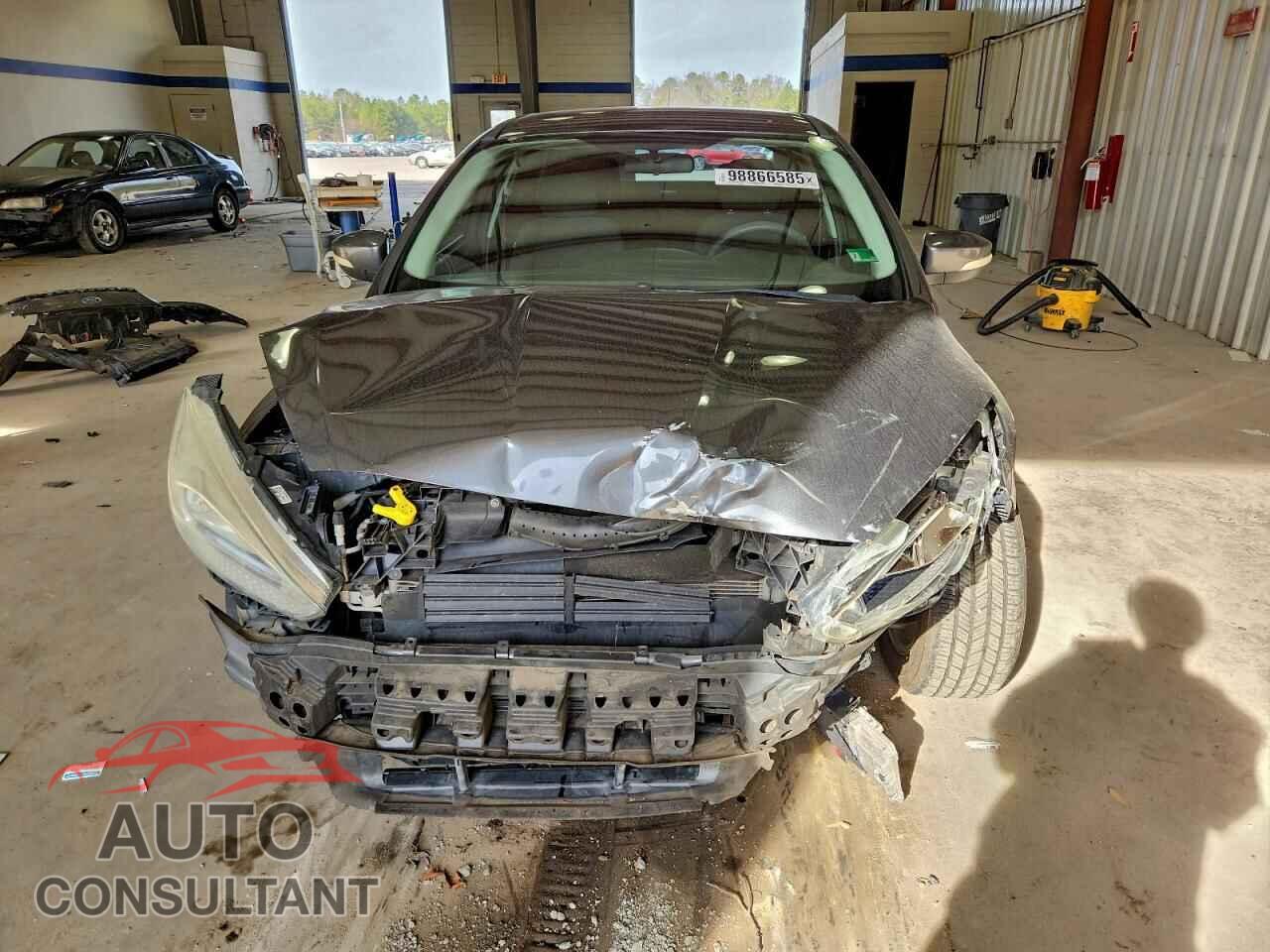 FORD FOCUS 2017 - 1FADP3F28HL269547