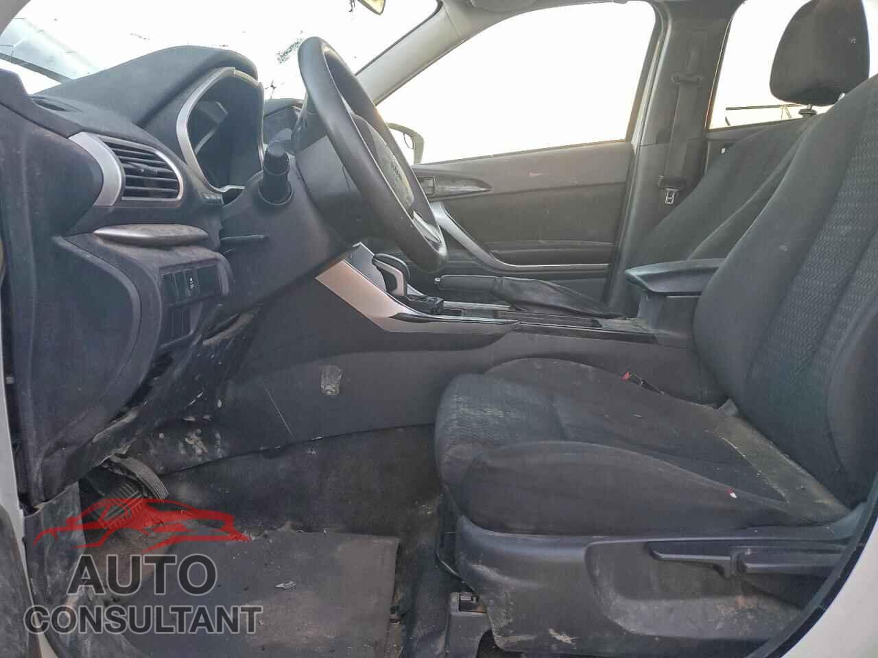 MITSUBISHI ECLIPSE 2019 - JA4AT3AA6KZ036840