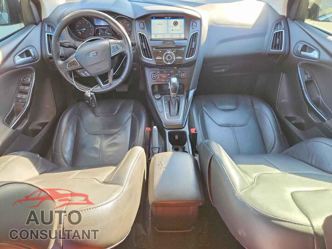FORD FOCUS 2017 - 1FADP3N29HL320569