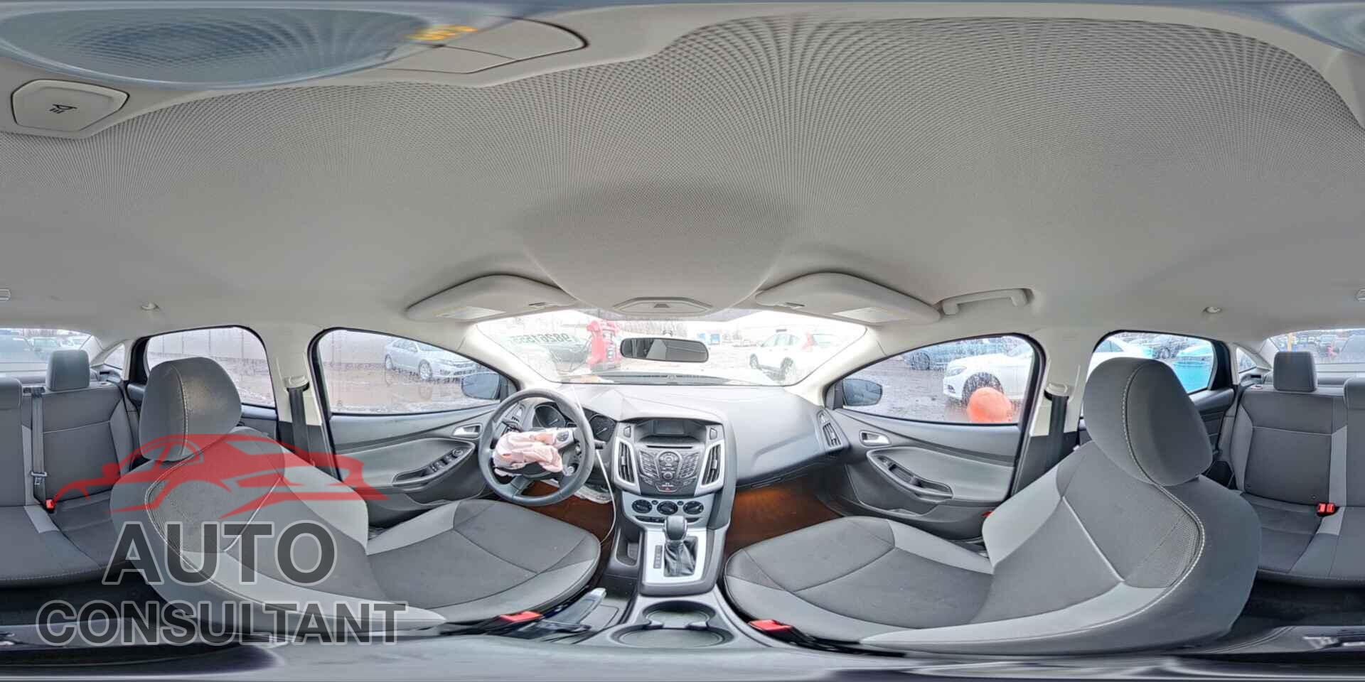 FORD FOCUS 2014 - 1FADP3F2XEL102294