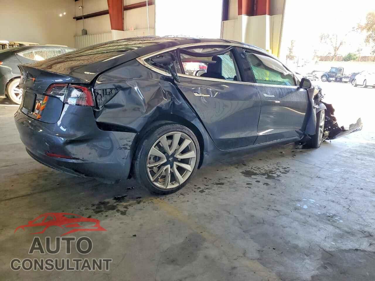 TESLA MODEL 3 2019 - 5YJ3E1EA4KF447313