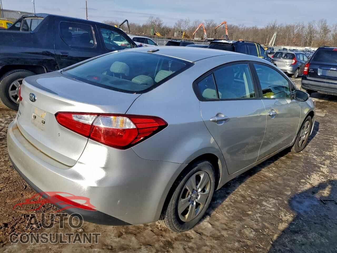 KIA FORTE 2015 - KNAFK4A67F5290678