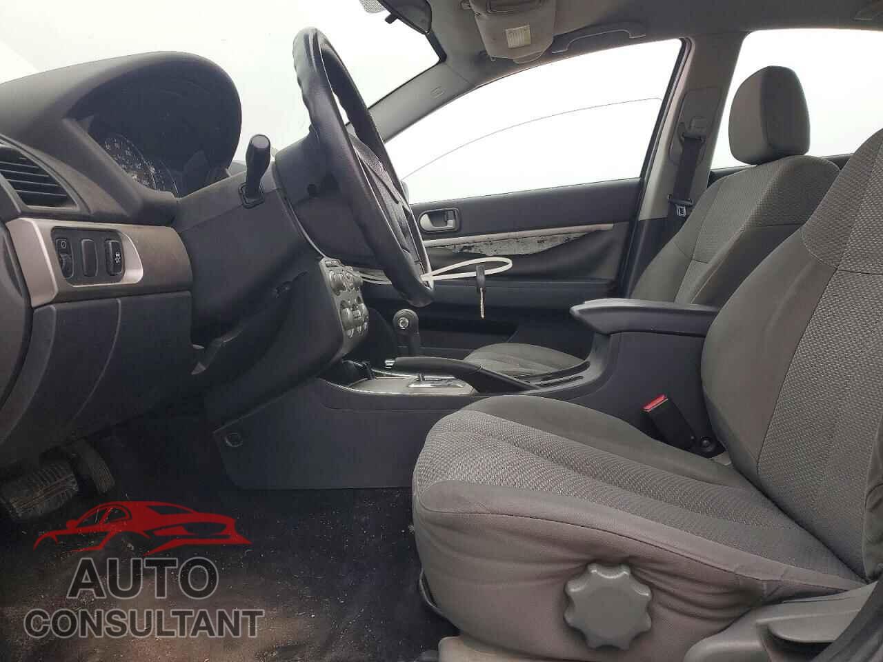 MITSUBISHI GALANT 2011 - 4A32B2FFXBE024772