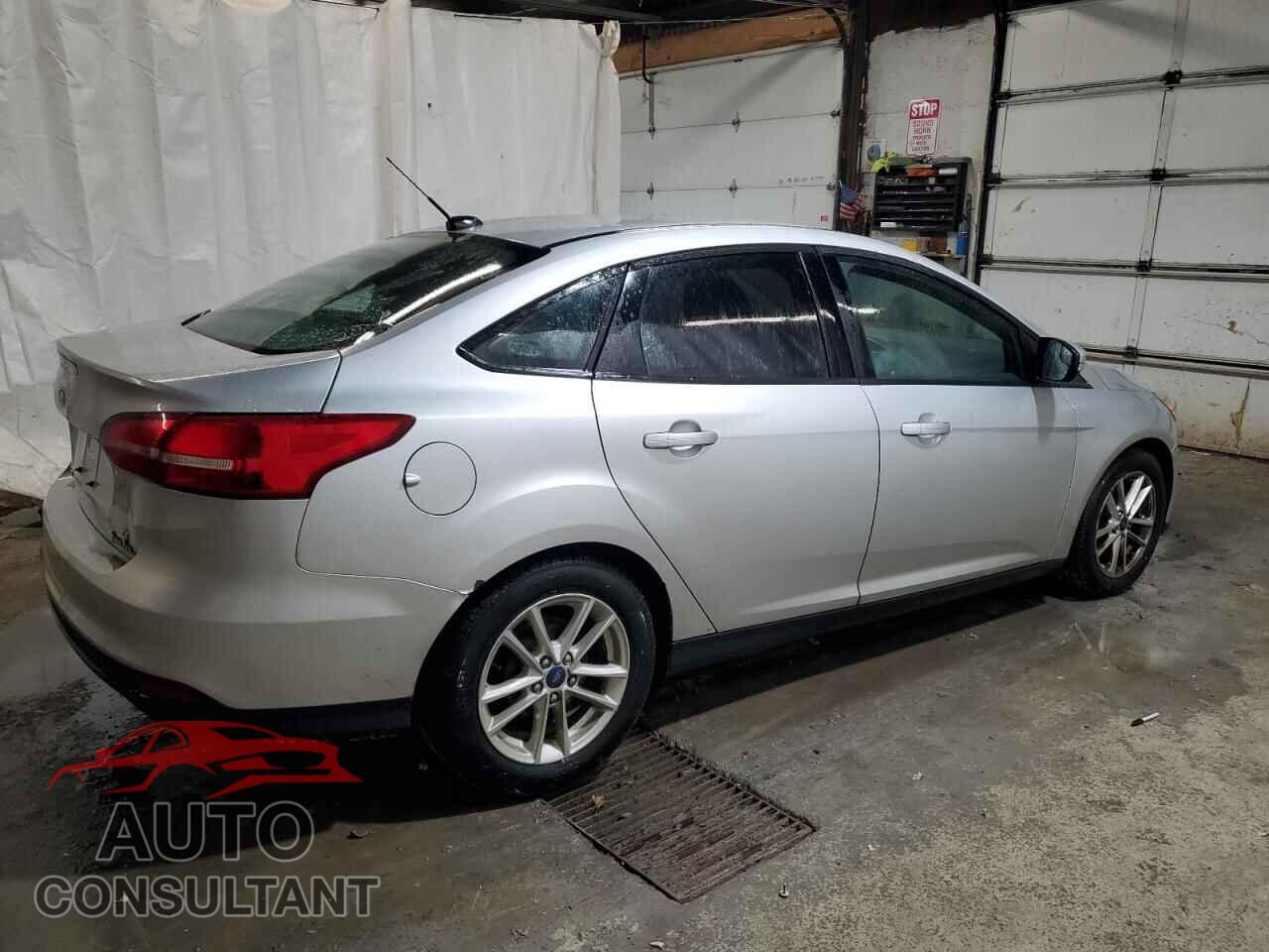 FORD FOCUS 2015 - 1FADP3F21FL205654