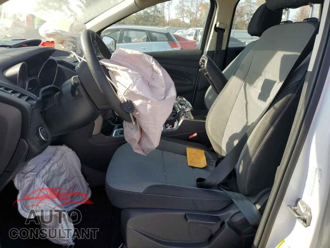 FORD ESCAPE 2017 - 1FMCU0F72HUE51923