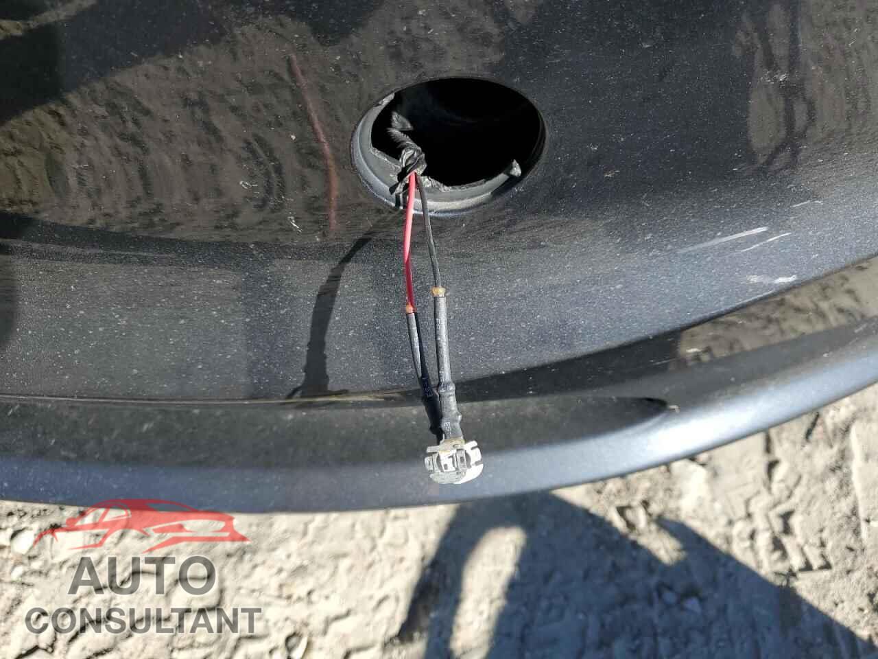 TESLA MODEL 3 2024 - 5YJ3E1EA4RF862416