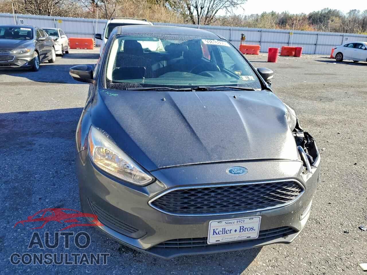 FORD FOCUS 2017 - 1FADP3K26HL312840