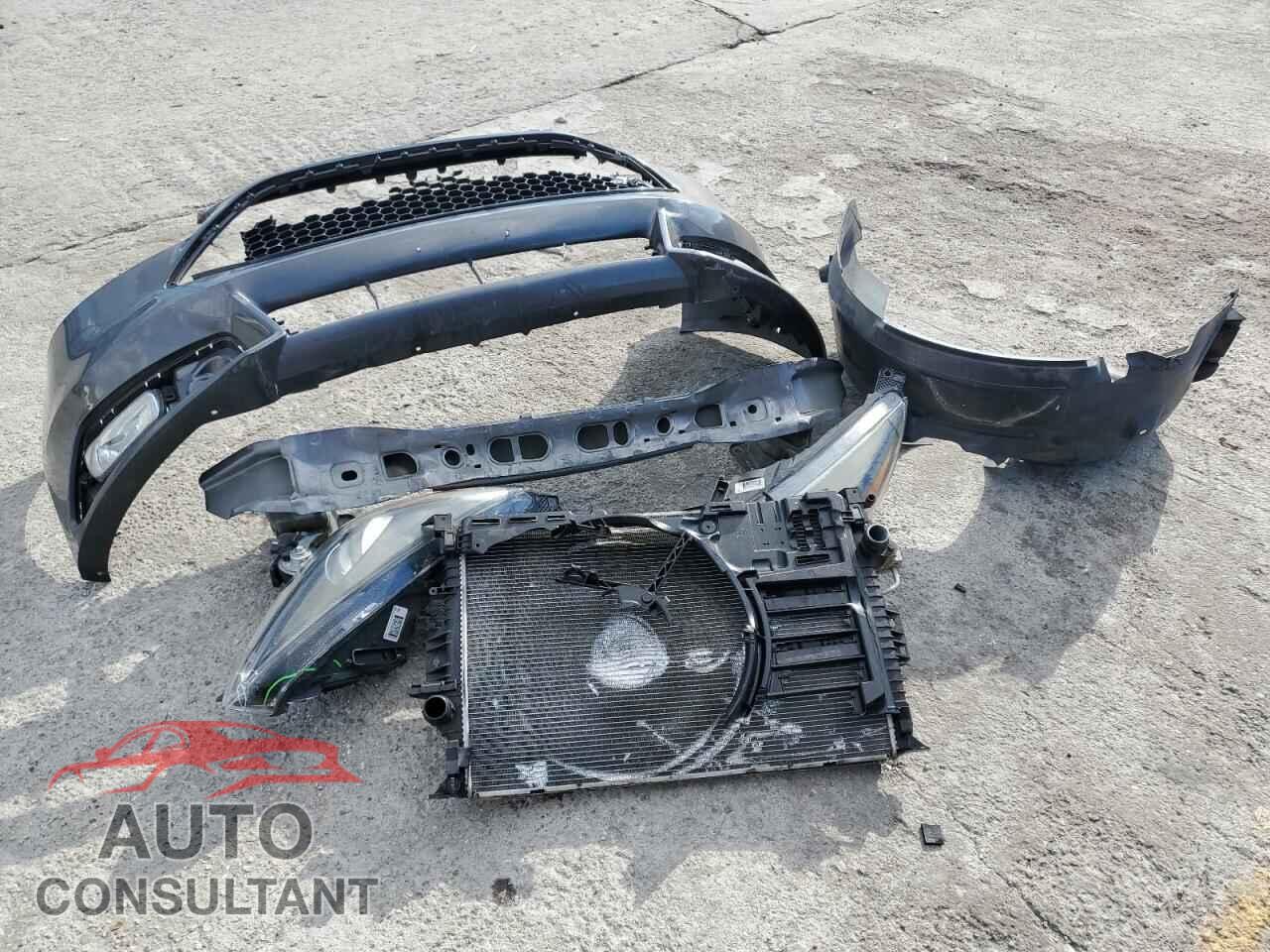 FORD FOCUS 2017 - 1FADP3L97HL285157