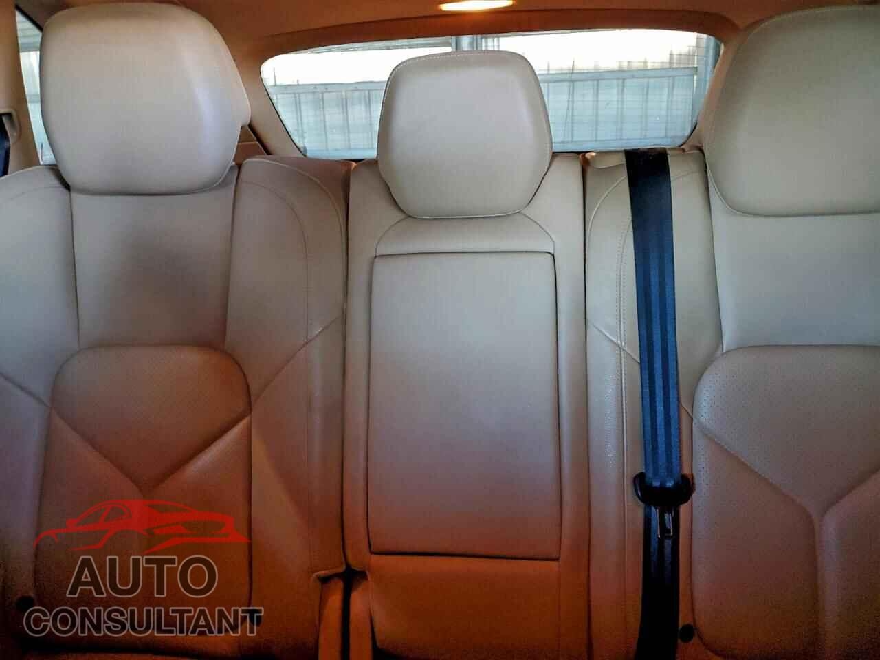 PORSCHE CAYENNE 2012 - WP1AA2A23CLA08043