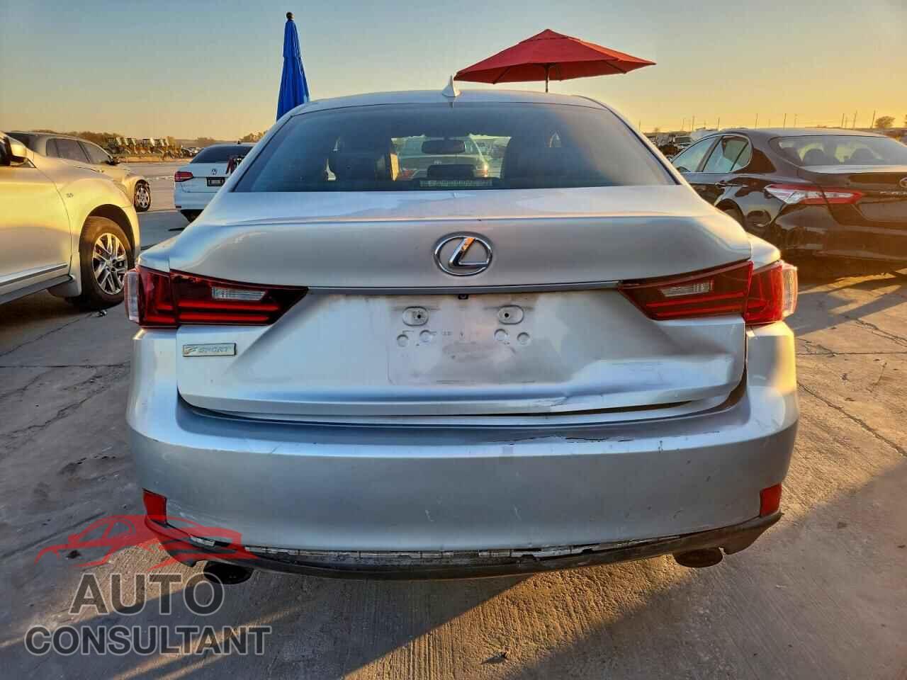LEXUS IS 2014 - JTHBF1D2XE5038157