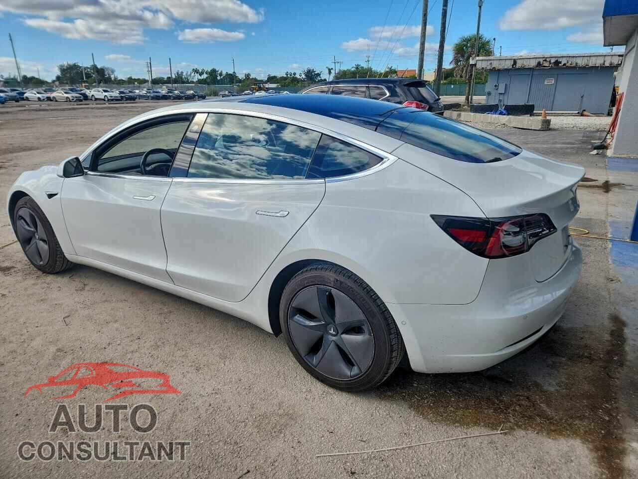 TESLA MODEL 3 2018 - 5YJ3E1EA2JF035261