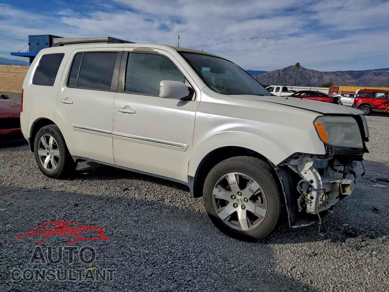 HONDA PILOT 2013 - 5FNYF3H99DB039960