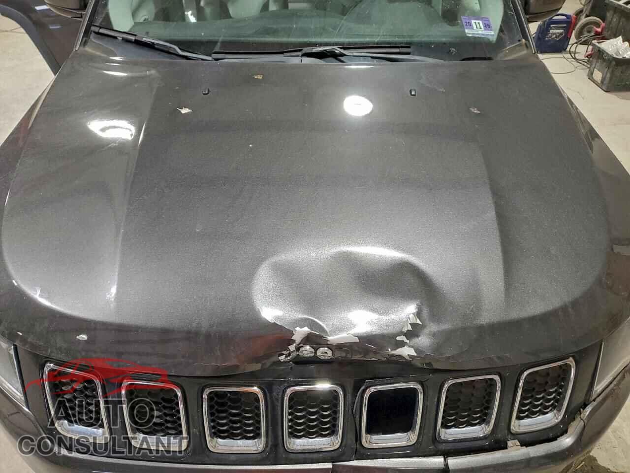 JEEP COMPASS 2018 - 3C4NJDBBXJT202731