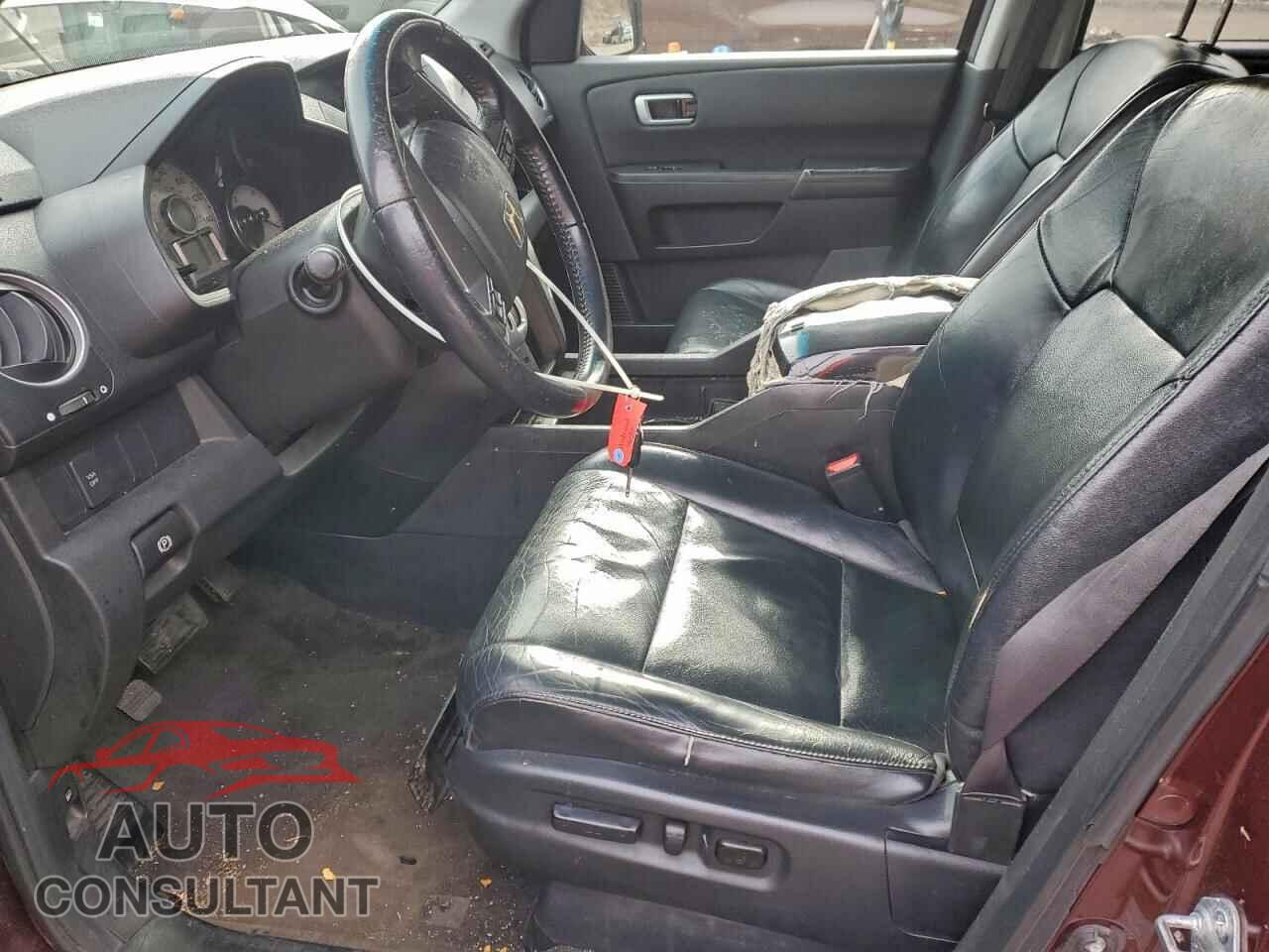 HONDA PILOT 2011 - 5FNYF4H55BB018748