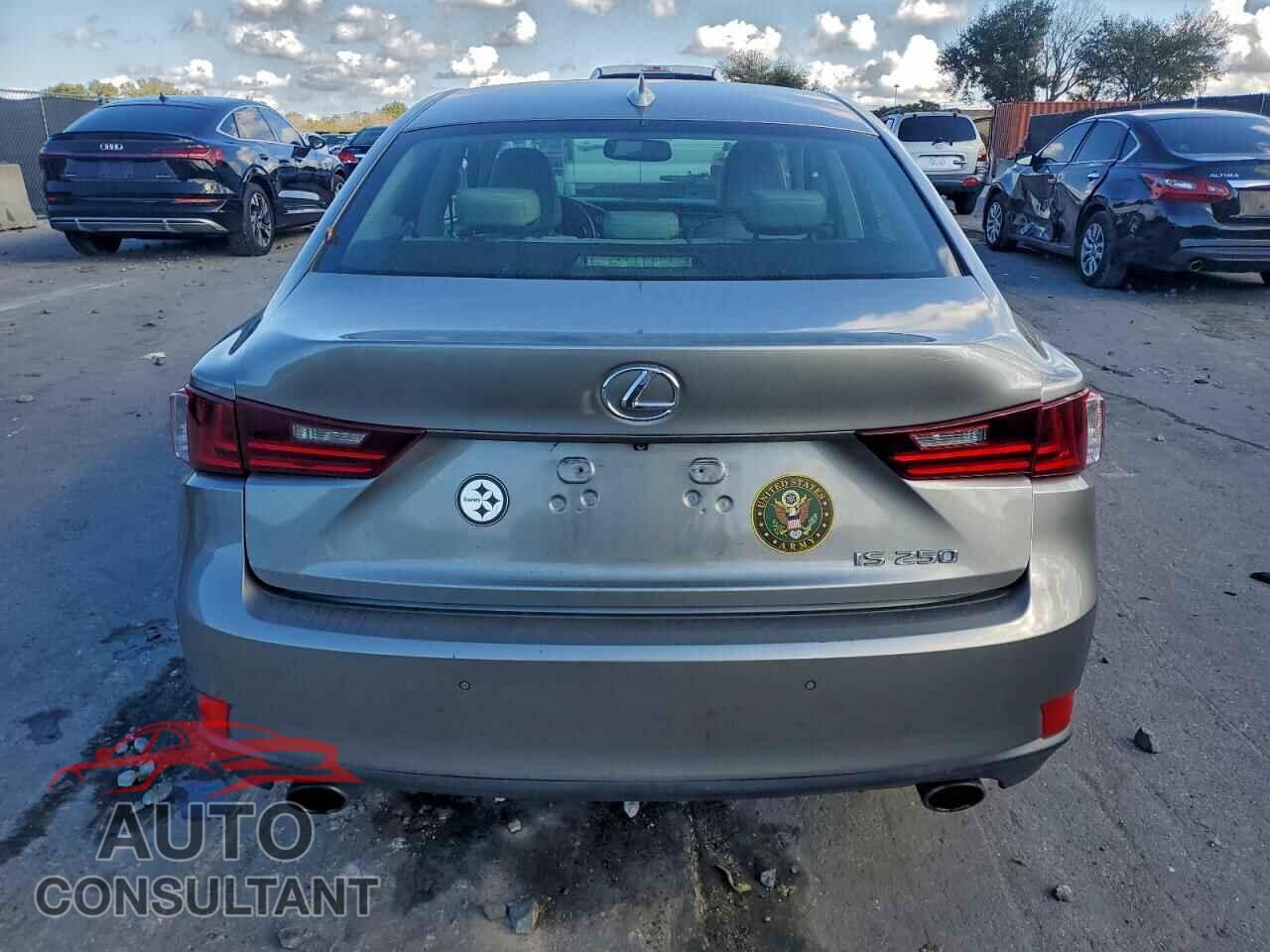 LEXUS IS 2014 - JTHBF1D24E5021421