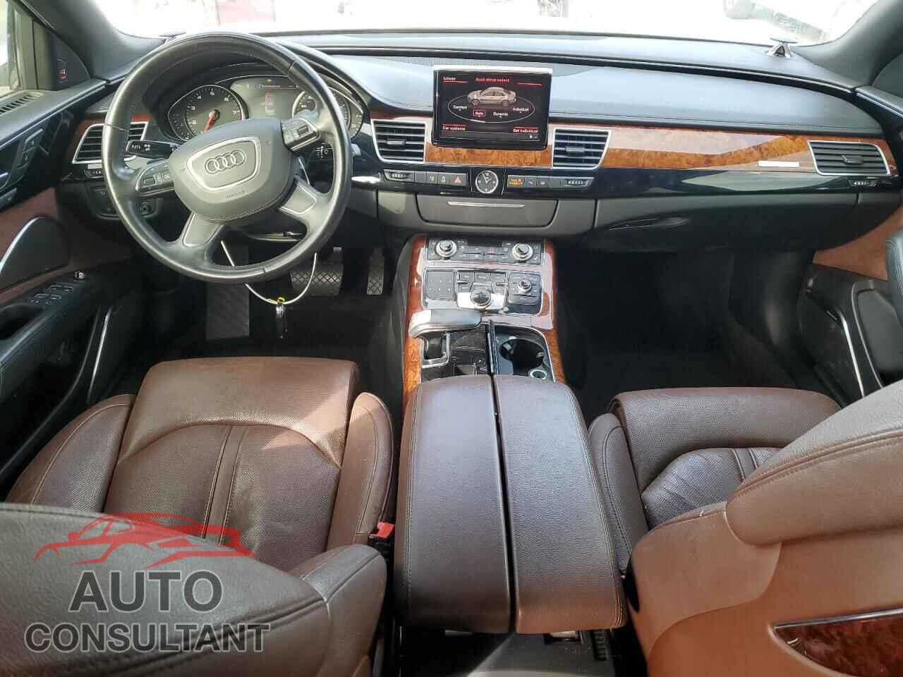 AUDI A8 2011 - WAURVAFD0BN021913