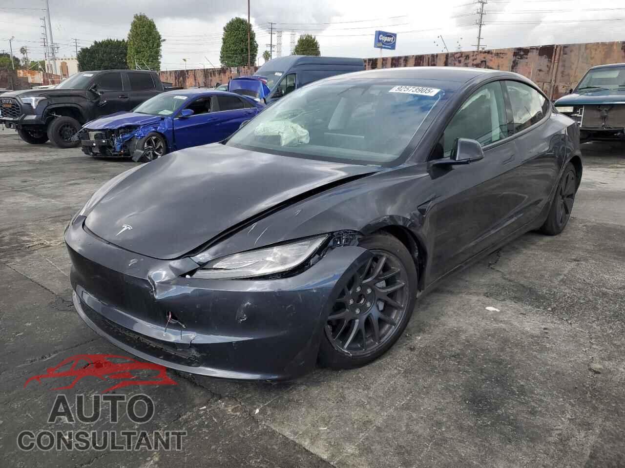 TESLA MODEL 3 2024 - 5YJ3E1EA3RF865307