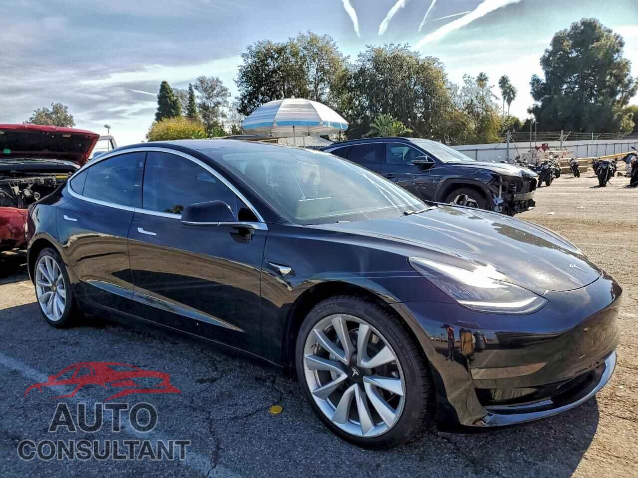 TESLA MODEL 3 2018 - 5YJ3E1EA5JF136424