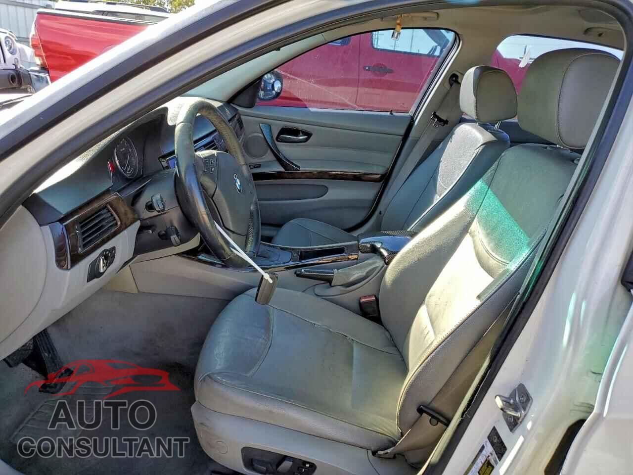 BMW 3 SERIES 2011 - WBAPH7C5XBE130782