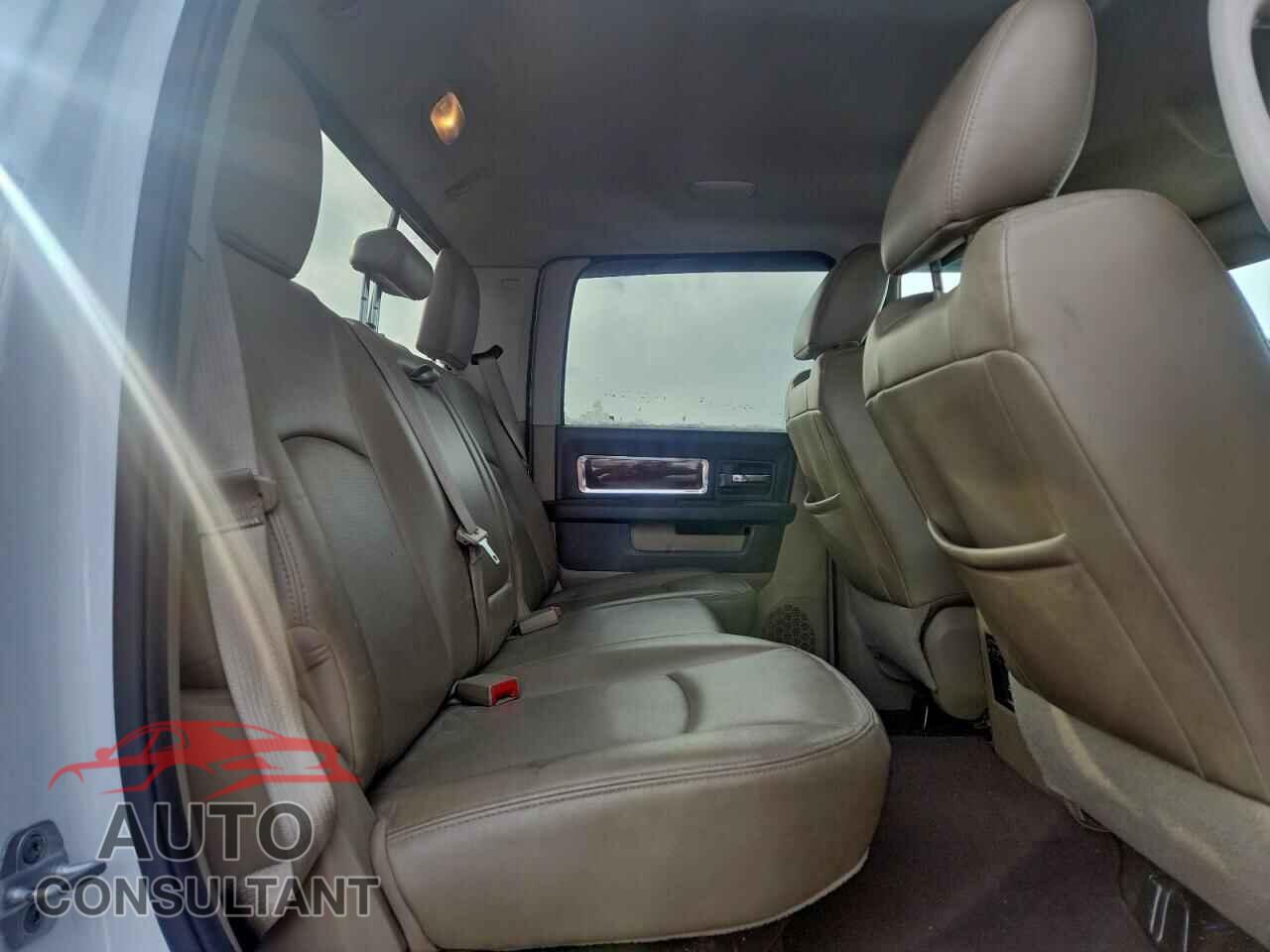 DODGE RAM 1500 2012 - 1C6RD7NT5CS126393