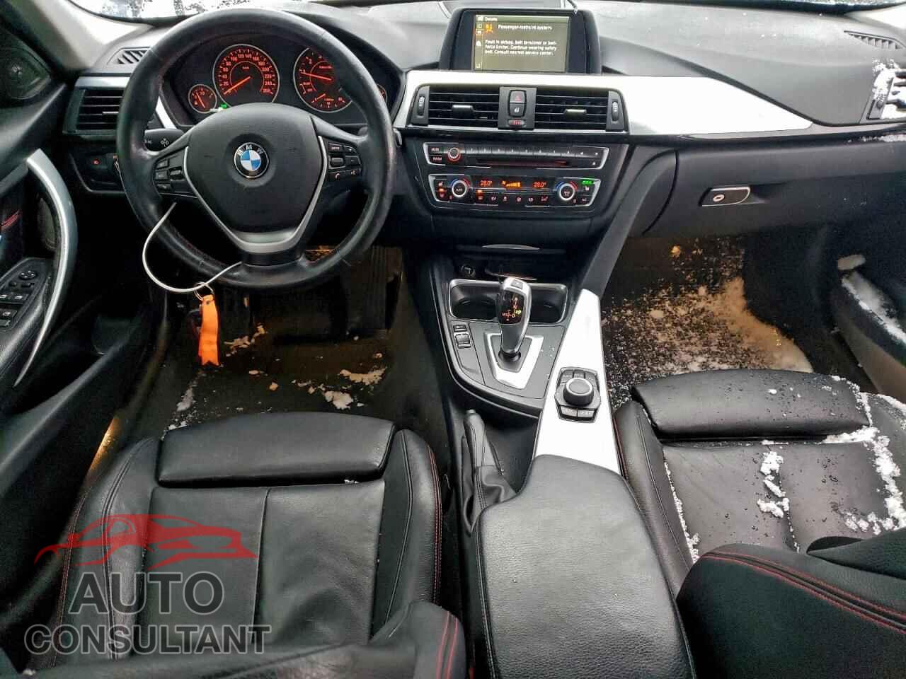BMW 3 SERIES 2014 - WBA3C3C57EF986674