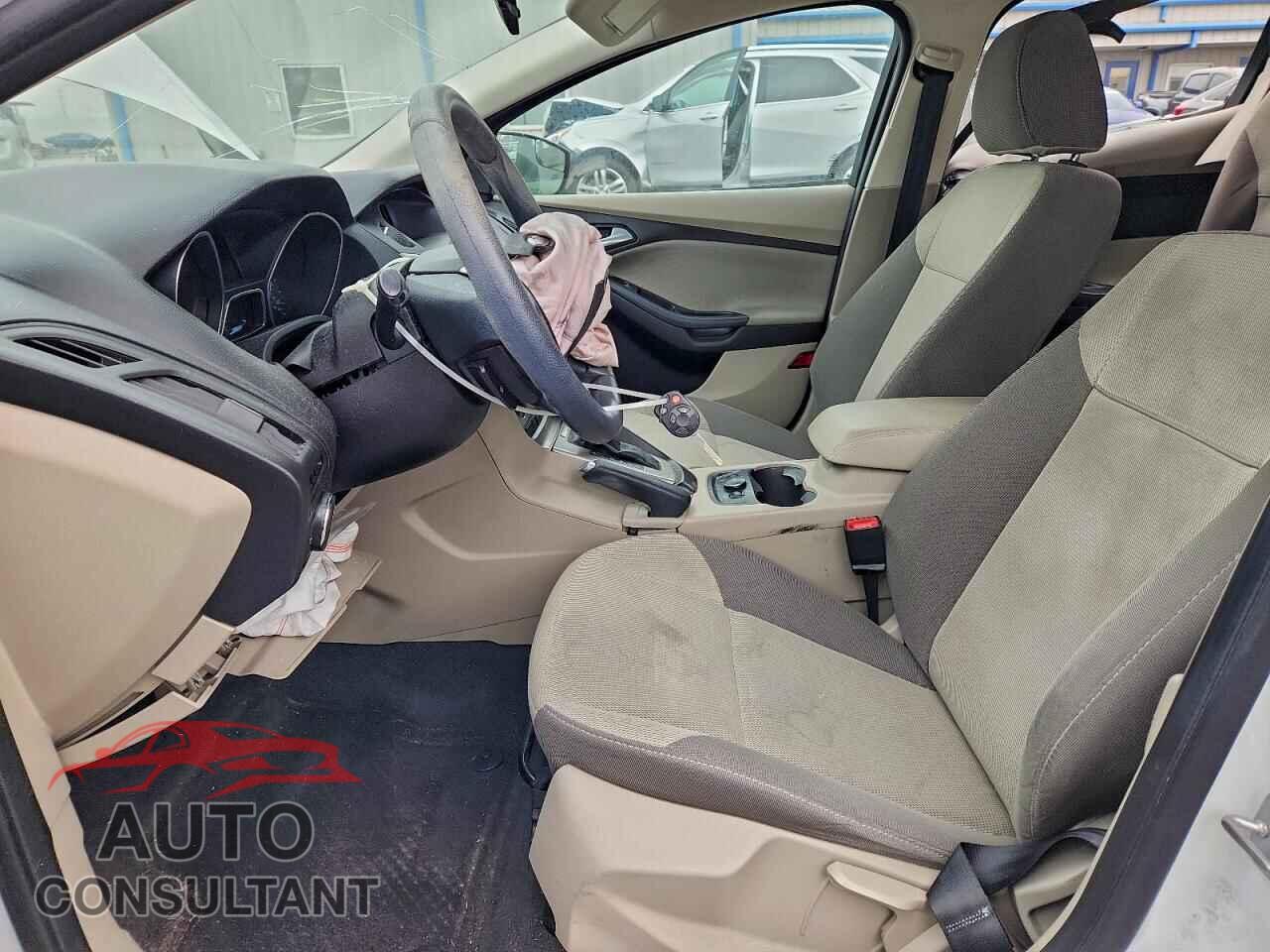 FORD FOCUS 2014 - 1FADP3F26EL229446