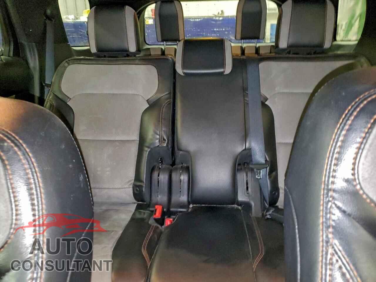 FORD EXPLORER 2017 - 1FM5K8D82HGC28286