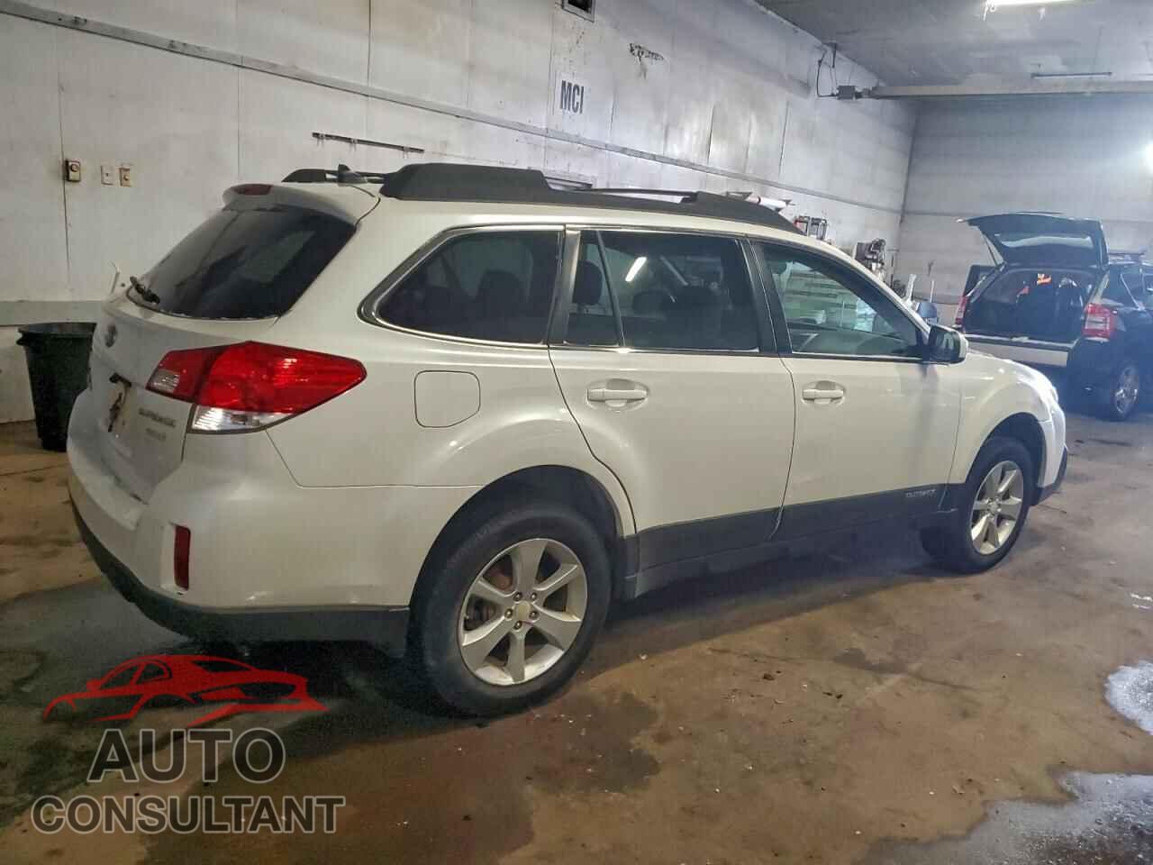 SUBARU OUTBACK 2014 - 4S4BRBCC5E3263117