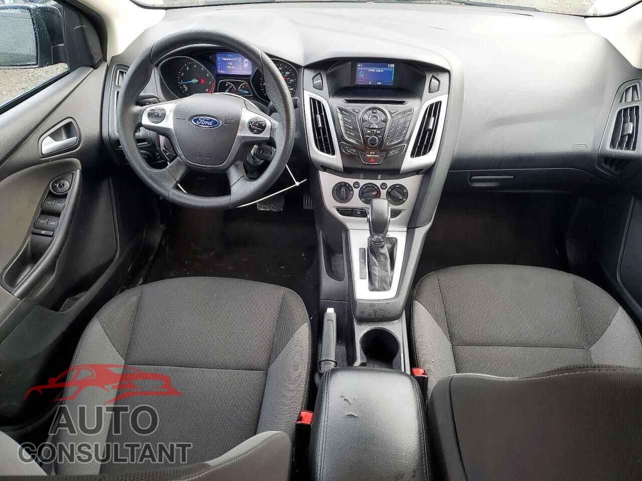 FORD FOCUS 2014 - 1FADP3F22EL391008