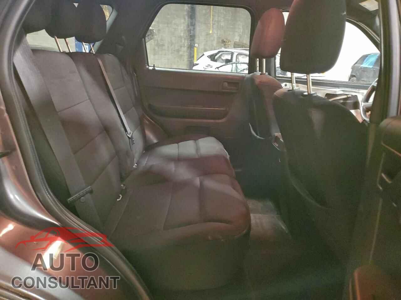 FORD ESCAPE 2010 - 1FMCU0D76AKA61167