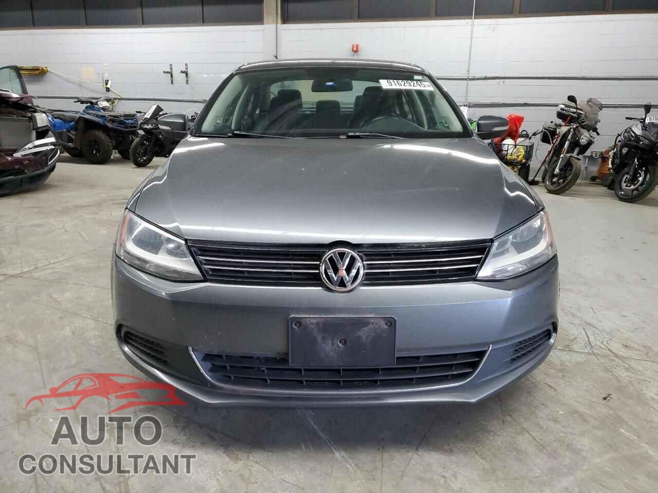 VOLKSWAGEN JETTA 2014 - 3VWD07AJ5EM389771