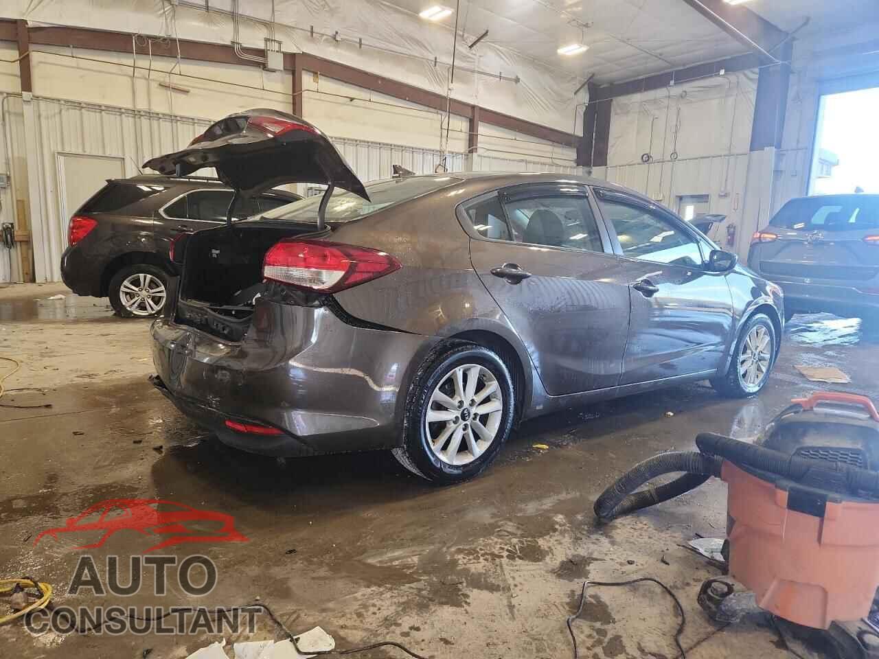 KIA FORTE 2017 - 3KPFL4A78HE048708