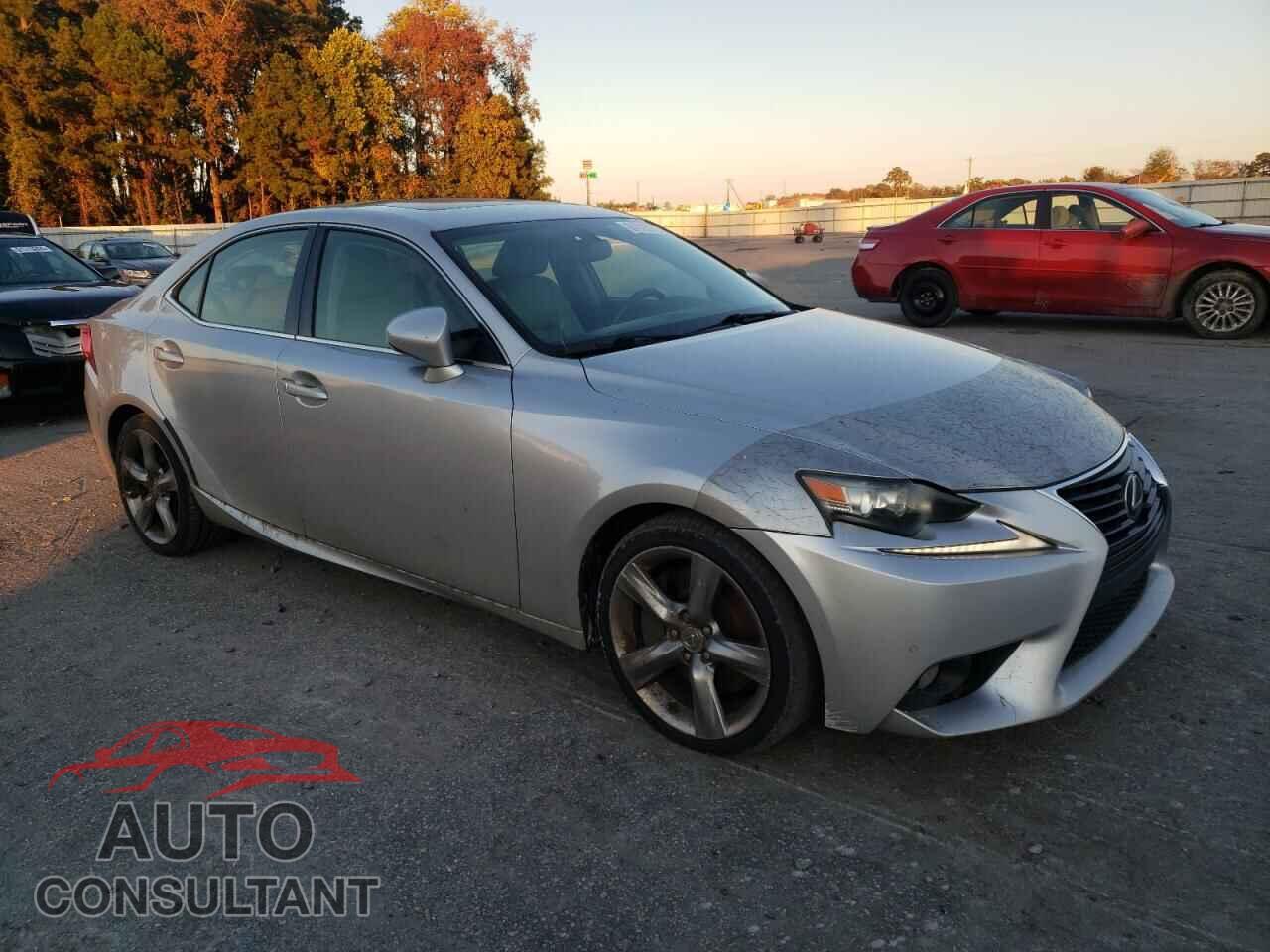 LEXUS IS 2014 - JTHBE1D28E5004804
