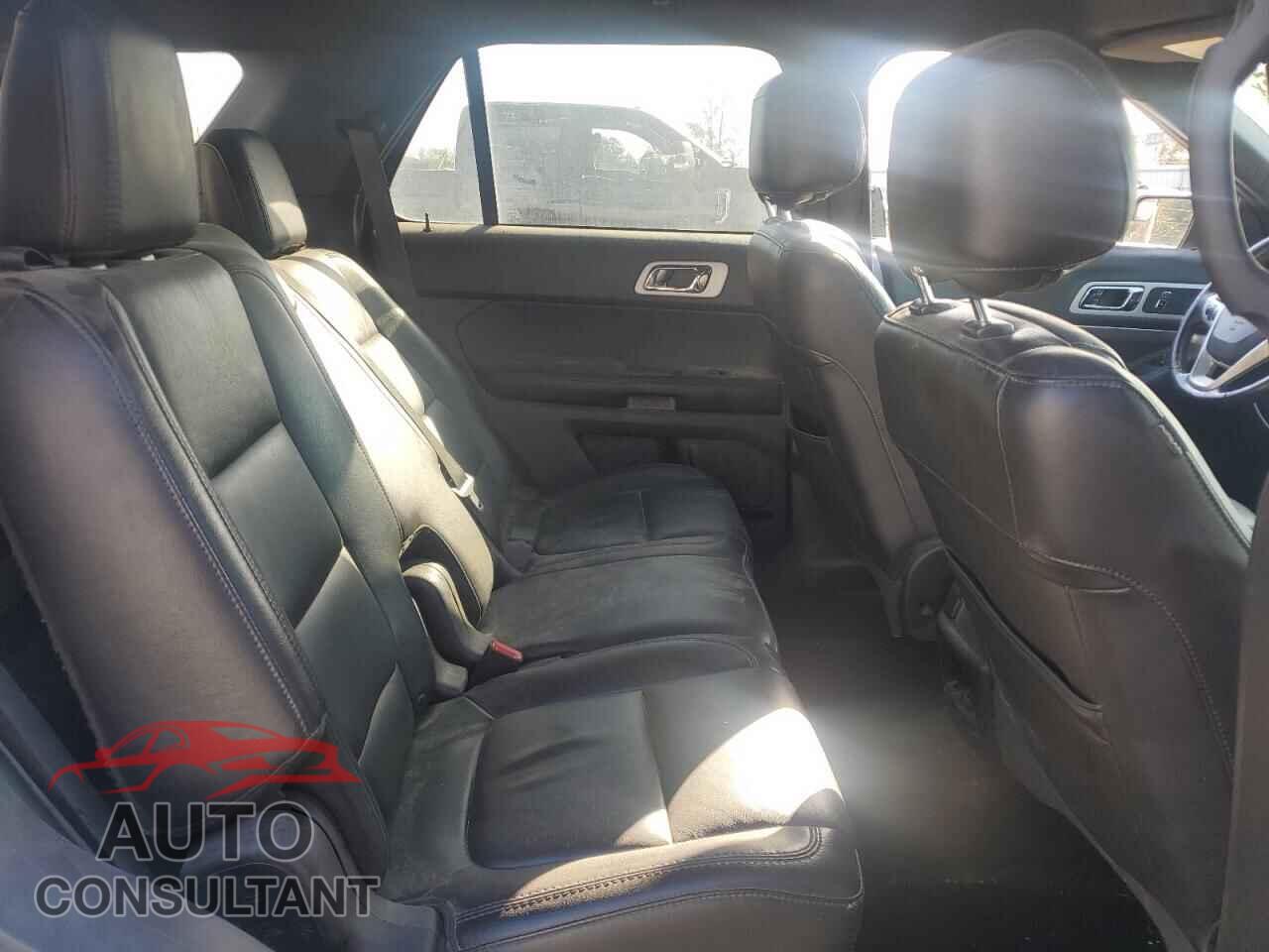 FORD EXPLORER 2015 - 1FM5K8D83FGA50207