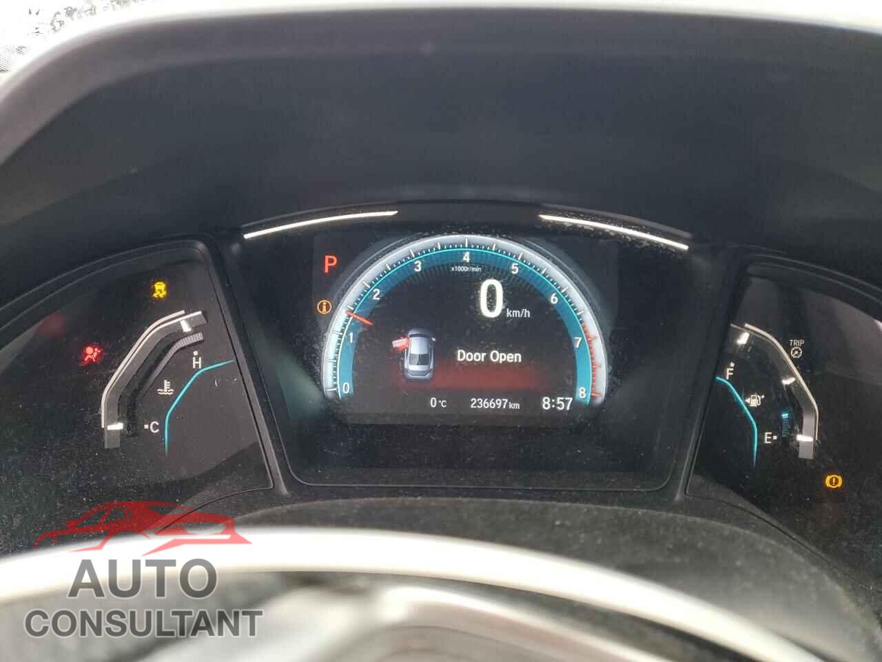 HONDA CIVIC 2017 - 2HGFC2F55HH009351