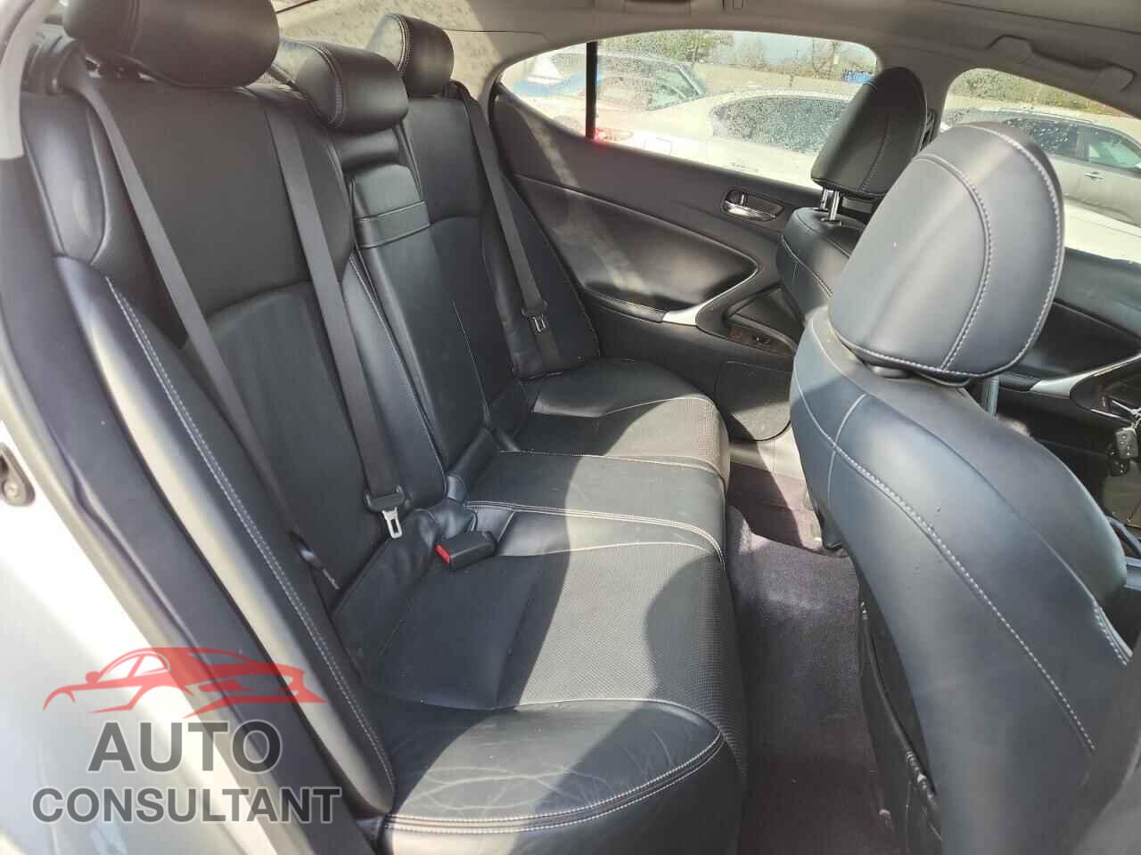 LEXUS IS 2012 - JTHCF5C24C5059418