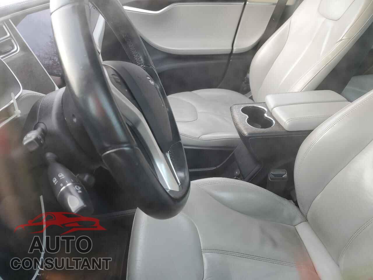 TESLA MODEL S 2014 - 5YJSA1H19EFP38719
