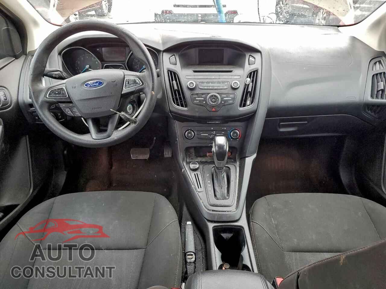FORD FOCUS 2016 - 1FADP3F24GL392406