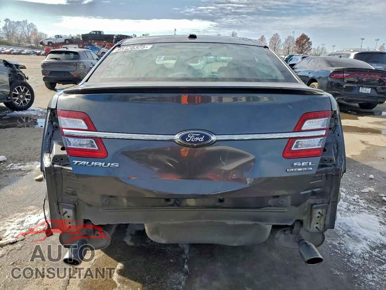 FORD TAURUS 2016 - 1FAHP2E85GG136351