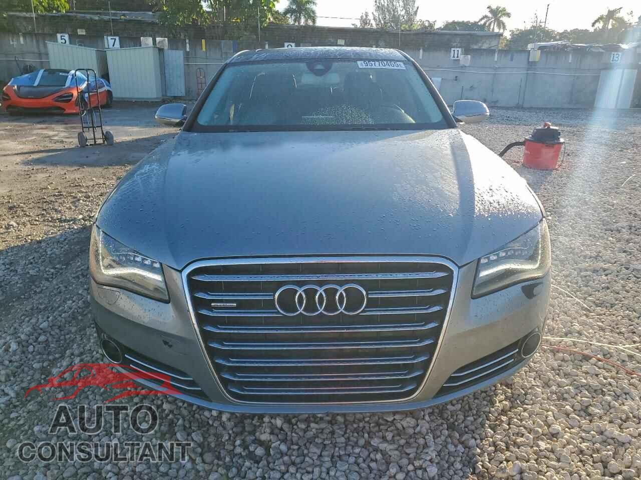 AUDI A8 2013 - WAURGAFD1DN007094