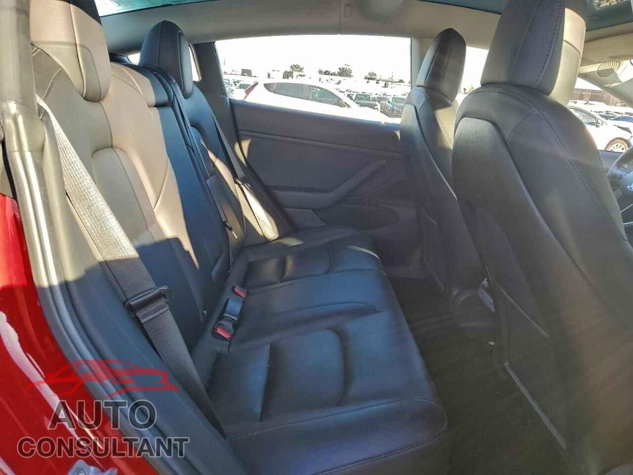 TESLA MODEL 3 2018 - 5YJ3E1EA9JF058181