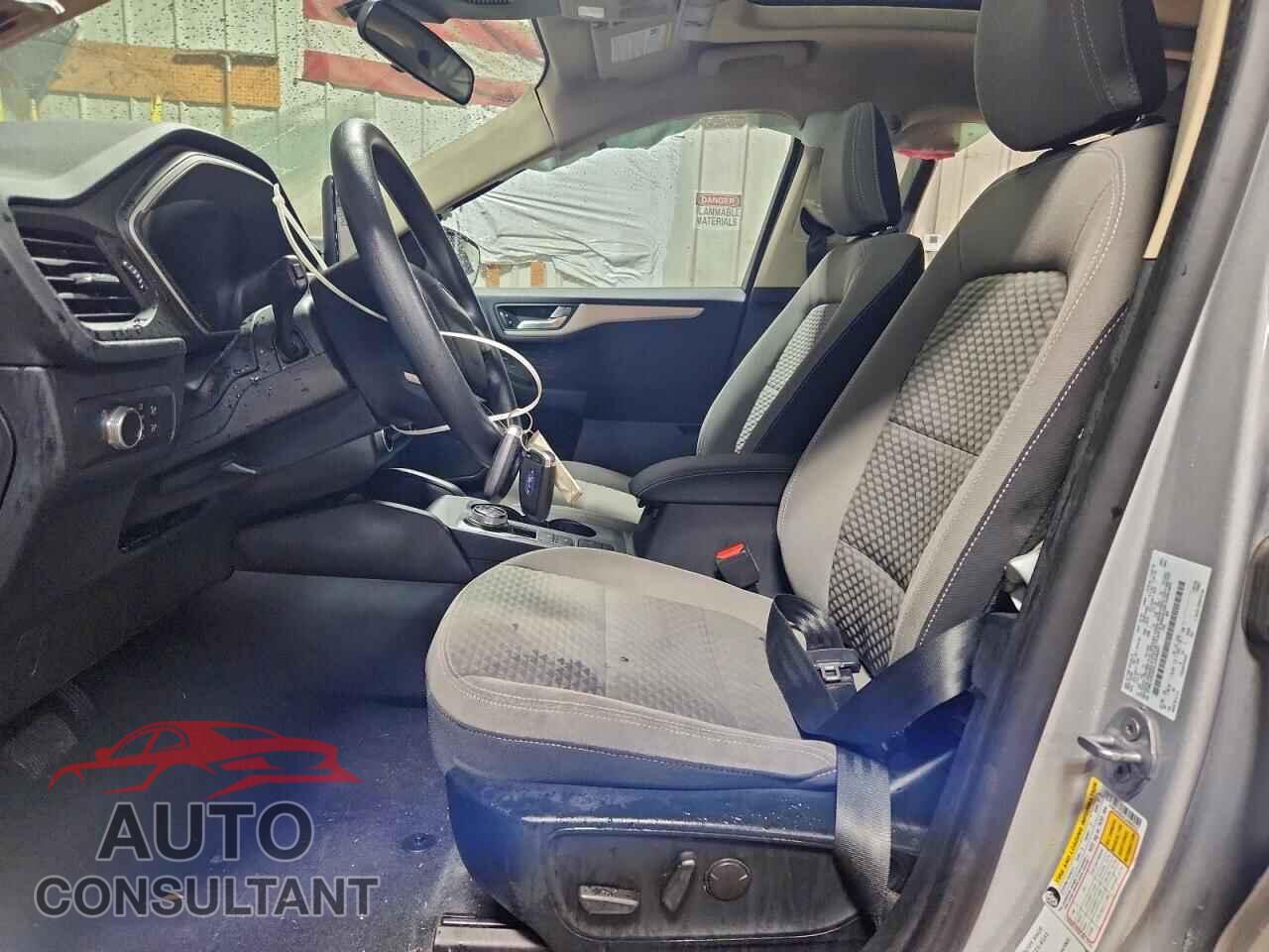 FORD ESCAPE 2020 - 1FMCU0G64LUA96221