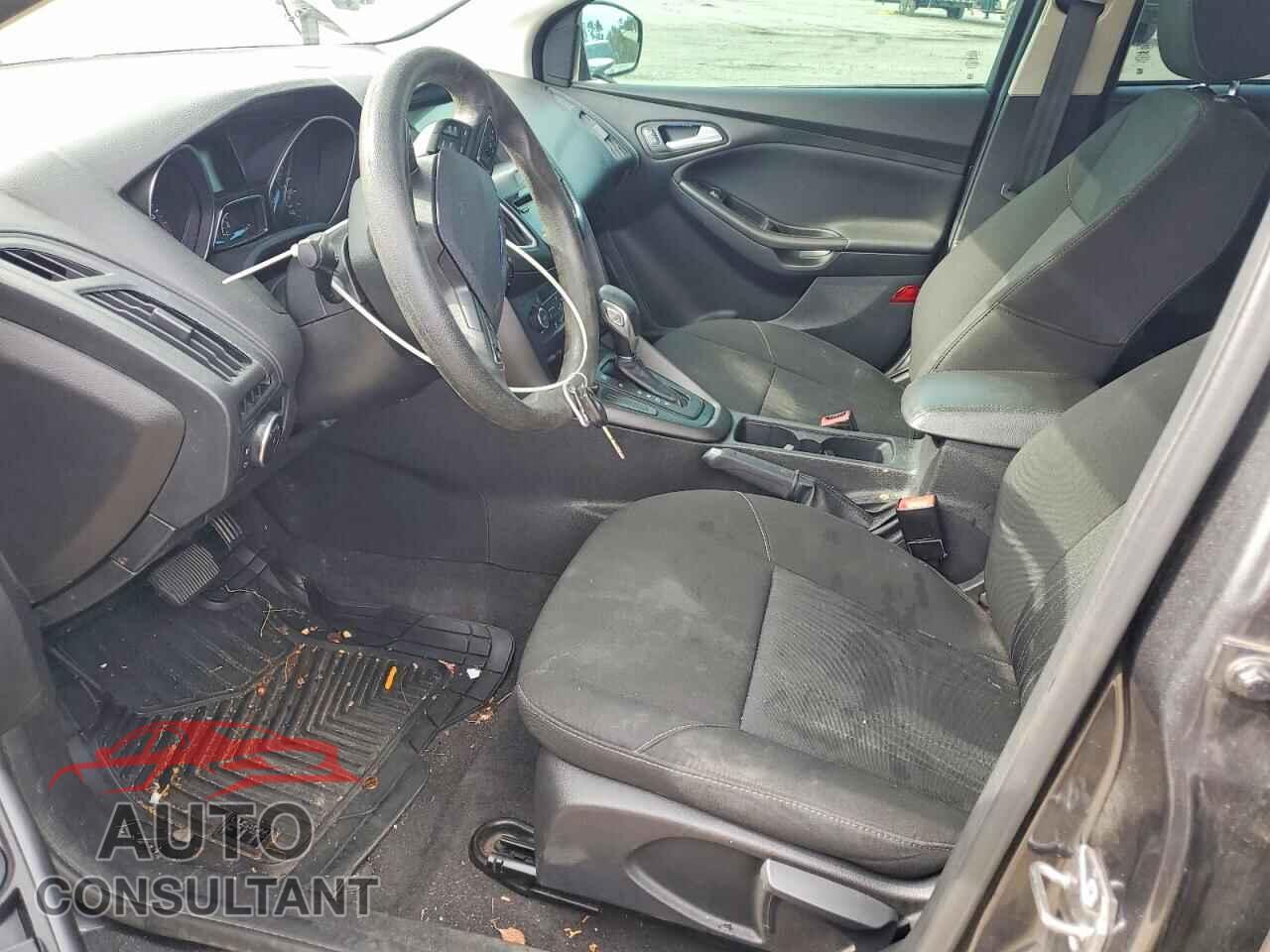 FORD FOCUS 2017 - 1FADP3H28HL317285