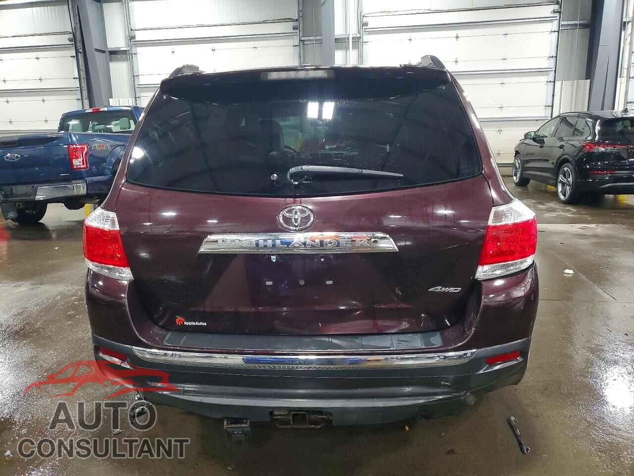 TOYOTA HIGHLANDER 2012 - 5TDDK3EH5CS165894