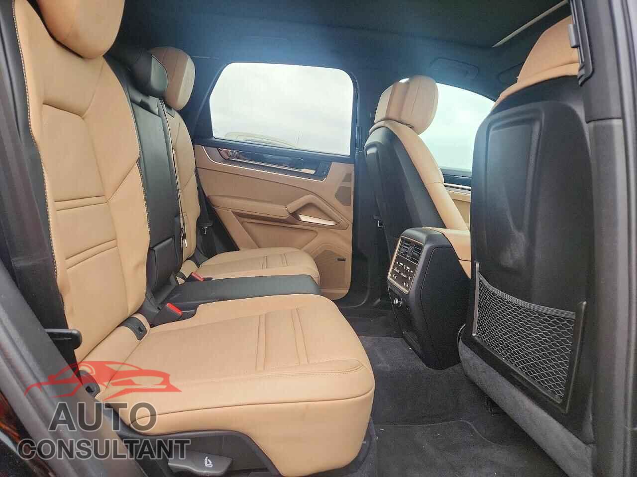 PORSCHE CAYENNE 2024 - WP1AA2AY0RDA03762