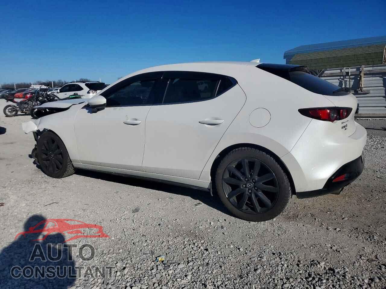 MAZDA 3 2021 - JM1BPBML3M1303021