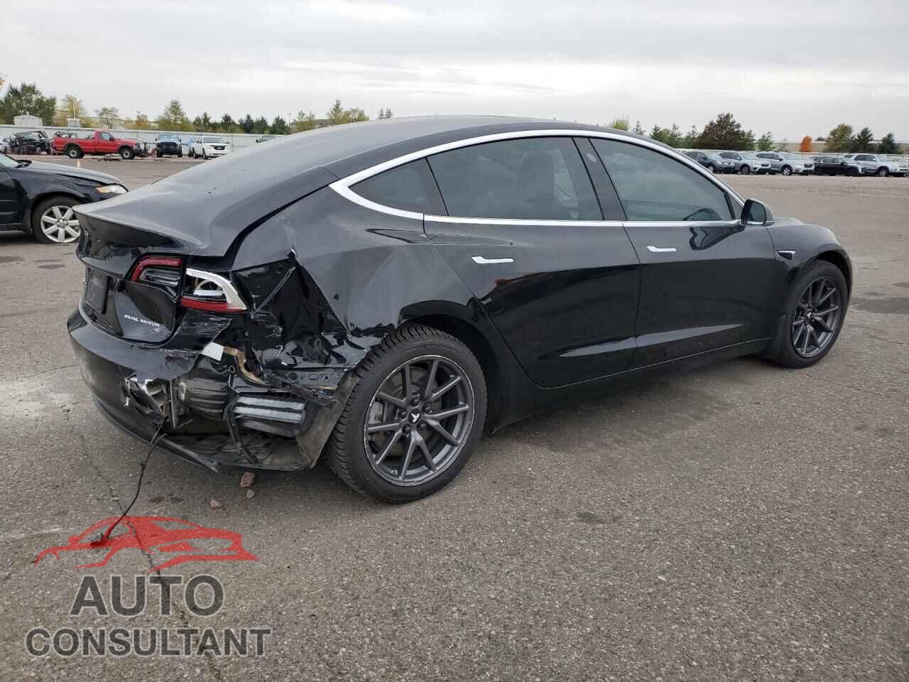 TESLA MODEL 3 2019 - 5YJ3E1EB4KF209079