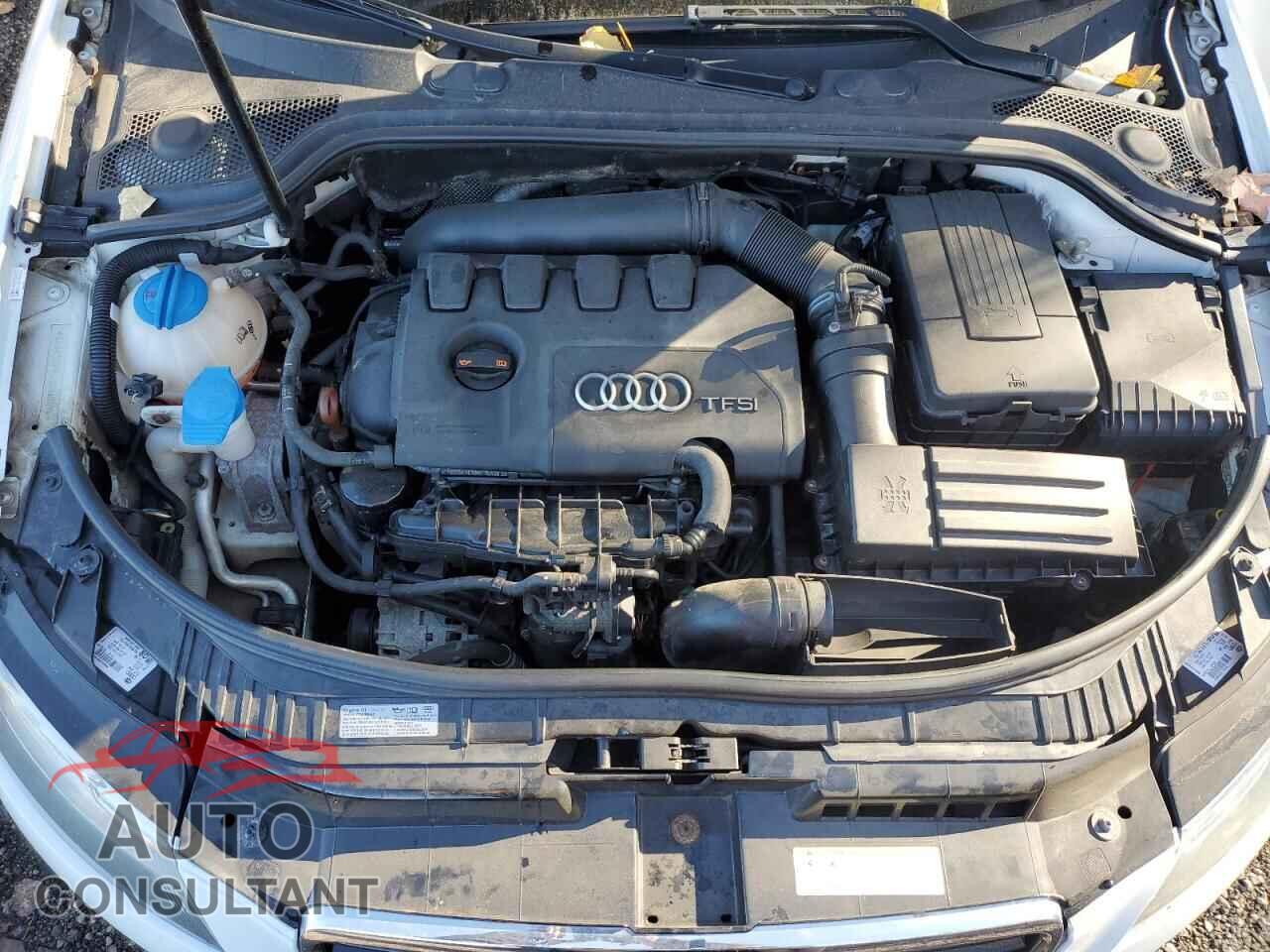 AUDI A3 2013 - WAUDFCFM1DA007595