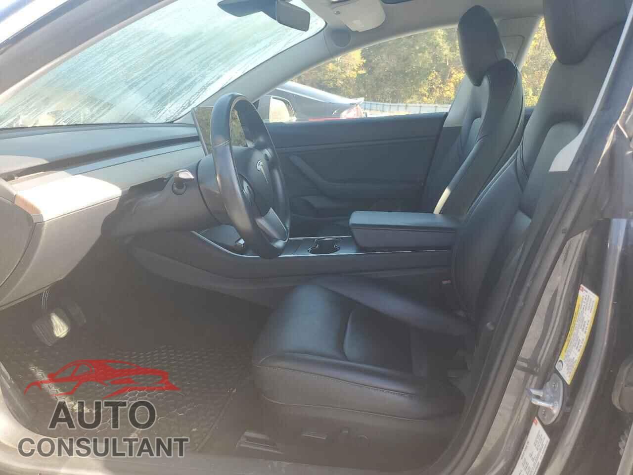 TESLA MODEL 3 2018 - 5YJ3E1EA1JF042489