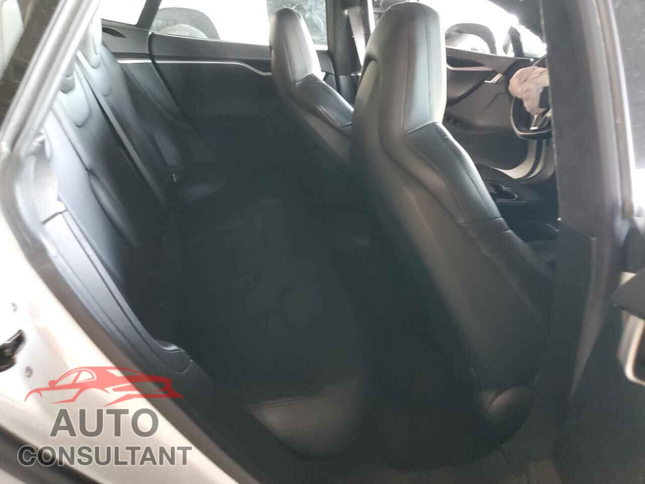 TESLA MODEL S 2016 - 5YJSA1E14GF157751